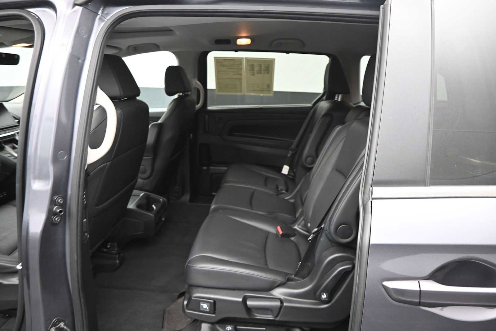 Used 2025 Honda Odyssey EX-L image 14