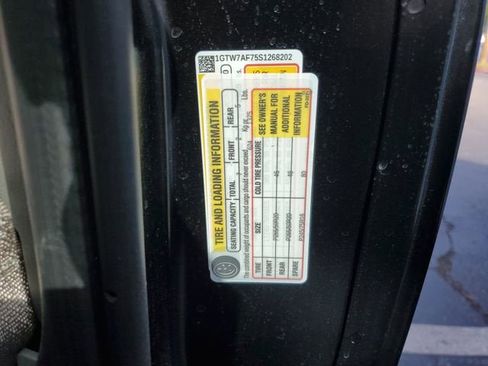 New 2025 GMC Savana 2500 w/ Driver Convenience Package image 31