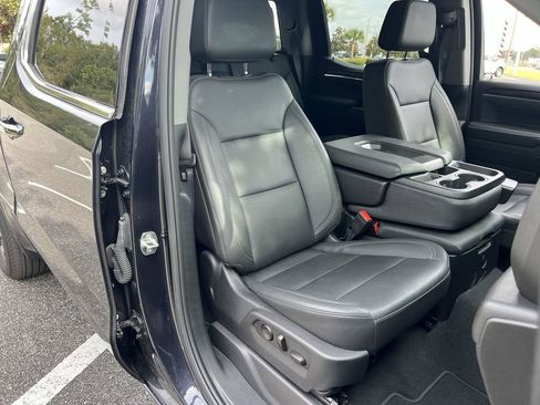 Used 2025 GMC Sierra 1500 SLT image 27