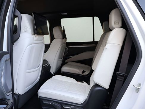 Certified 2025 Cadillac Escalade Sport Platinum image 16