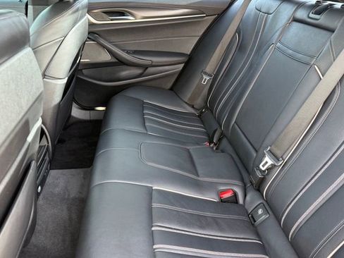 Used 2022 BMW M550i xDrive M550i xDrive image 29