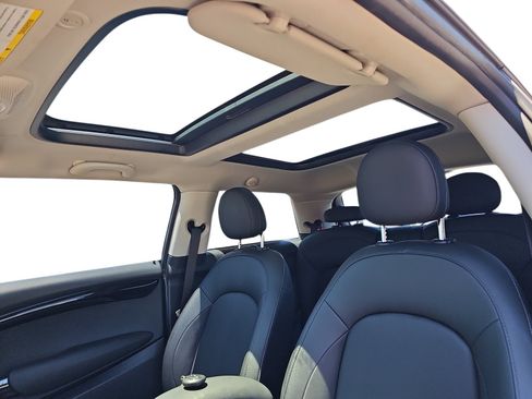 Used 2019 MINI Cooper 2-Door Hardtop FWD image 25