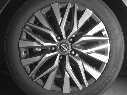 Used 2025 Nissan Altima 2.5 SV image 12