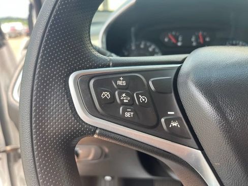 Used 2023 Chevrolet Equinox LS w/ LPO, Cargo Package AWD/4WD image 18