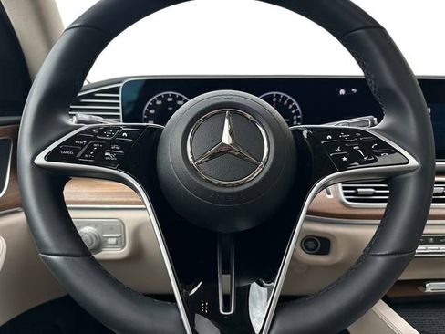 Certified 2025 Mercedes-Benz GLE 450e 4MATIC image 19