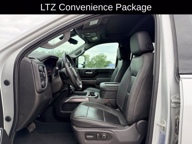 Used 2022 Chevrolet Silverado 2500 LTZ w/ LTZ Premium Package AWD/4WD image 8