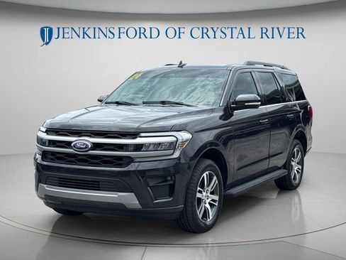 Used 2024 Ford Expedition XLT RWD image 11