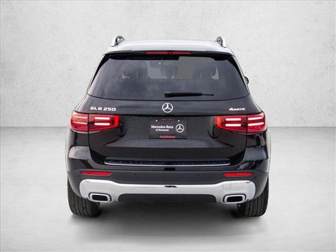 New 2026 Mercedes-Benz GLB 250 4MATIC image 6