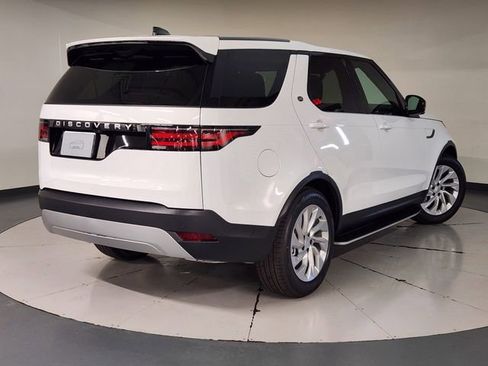 New 2026 Land Rover Discovery S AWD/4WD image 2