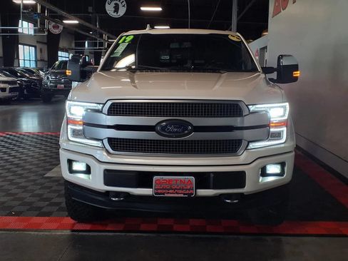 Used 2019 Ford F150 Platinum w/ Equipment Group 701A Luxury AWD/4WD image 3