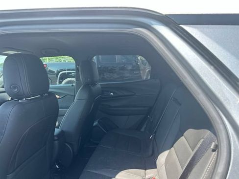 Used 2023 Chevrolet TrailBlazer ACTIV w/ Convenience Package FWD image 12