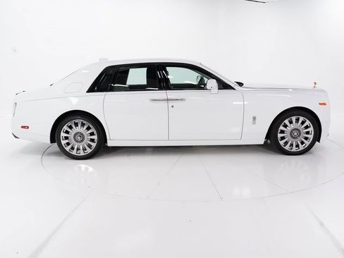 Certified 2023 Rolls-Royce Phantom Sedan image 6