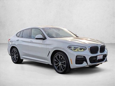 Used 2019 BMW X4 xDrive30i w/ Executive Package image 3