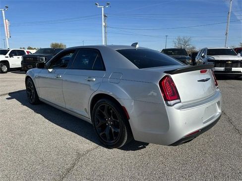 Used 2022 Chrysler 300 S w/ Comfort Group image 3