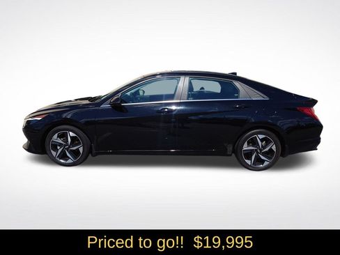 Certified 2023 Hyundai Elantra Limited FWD image 3
