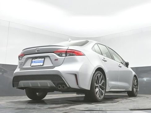 Used 2020 Toyota Corolla SE w/ SE Premium Package FWD image 44