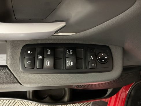 Used 2020 RAM 1500 Big Horn AWD/4WD image 19