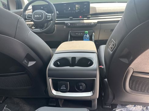 New 2025 Kia Carnival SX FWD image 42