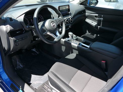 Used 2024 Nissan Sentra SV FWD image 11