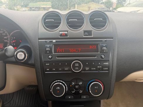 Used 2011 Nissan Altima 2.5 S FWD image 19