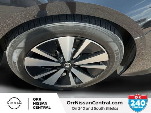 Used 2022 Nissan Altima 2.5 SV FWD image 9