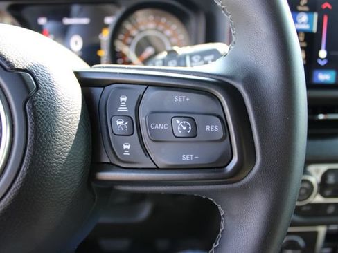 Used 2026 Jeep Wrangler Unlimited Sport AWD/4WD image 19