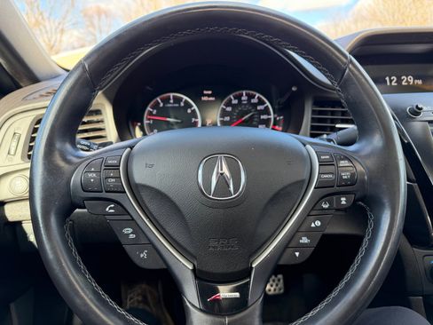 Used 2019 Acura ILX image 8