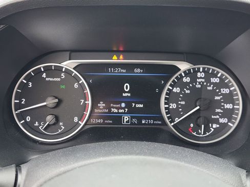 Used 2024 Nissan Sentra SR w/ SR Premium Package FWD image 12