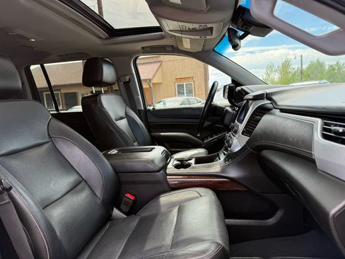 Used 2019 GMC Yukon XL SLT AWD/4WD image 29