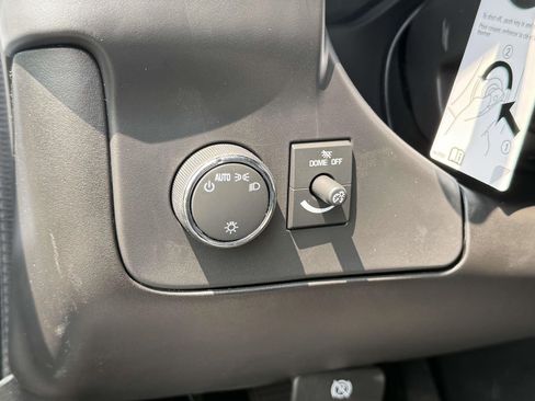 New 2025 Chevrolet Express 3500 Extended image 23