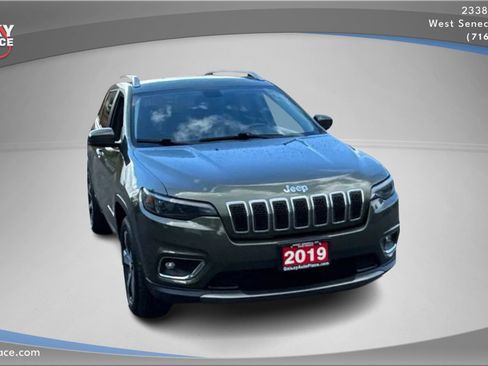 Used 2019 Jeep Cherokee Limited image 3