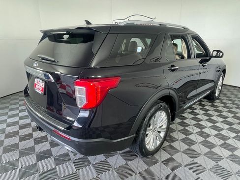 Used 2020 Ford Explorer Limited w/ Class III Trailer Tow Package image 8