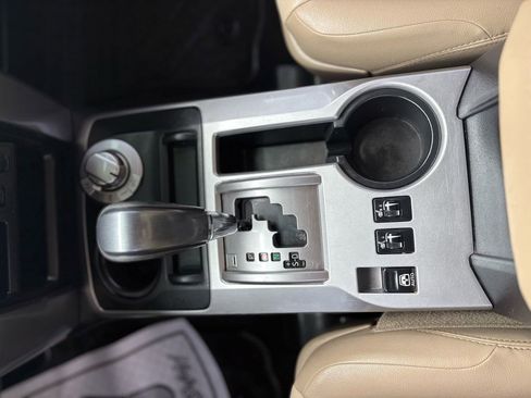 Used 2015 Toyota 4Runner SR5 Premium AWD/4WD image 25