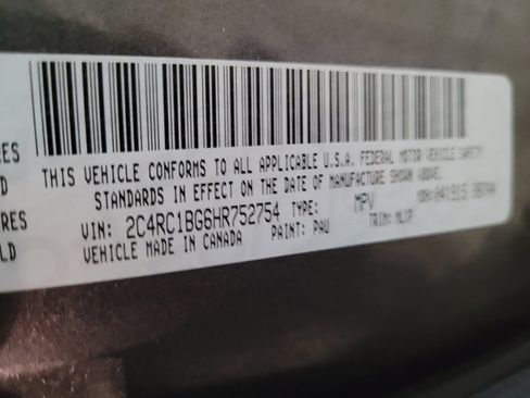 Used 2017 Chrysler Pacifica Touring-L image 33