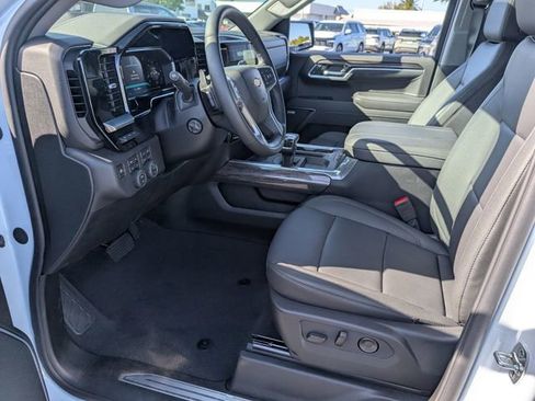 New 2026 Chevrolet Silverado 1500 LTZ w/ Technology Package AWD/4WD image 5
