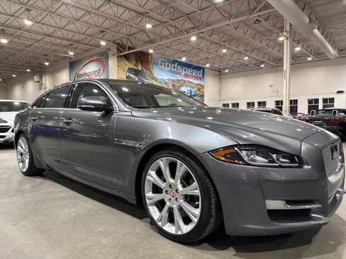 Used 2019 Jaguar XJ L Portfolio image 23