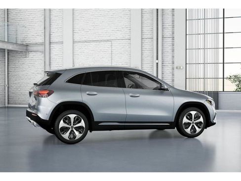 New 2026 Mercedes-Benz GLA 250 4MATIC image 18