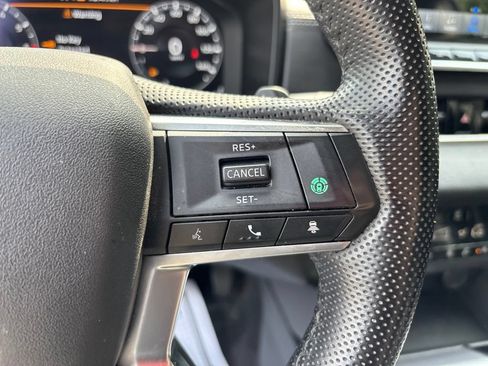 Used 2024 Mitsubishi Outlander SEL AWD/4WD image 23