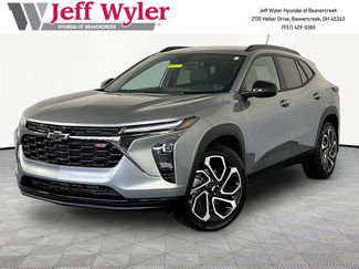 Used 2025 Chevrolet Trax RS w/ Sunroof Package FWD video 1