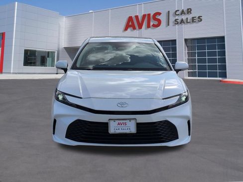 Used 2025 Toyota Camry LE FWD image 2