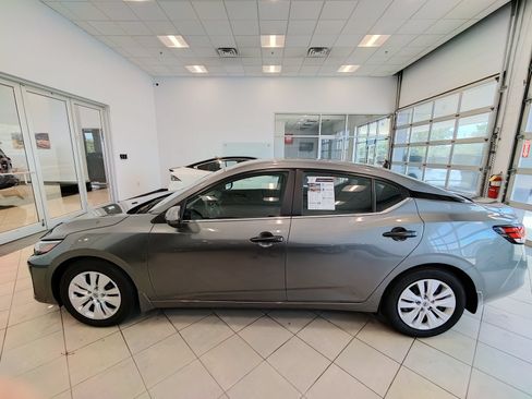 Used 2025 Nissan Sentra S FWD image 6