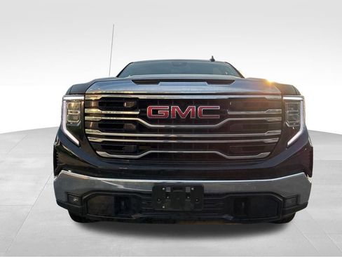 Used 2025 GMC Sierra 1500 SLT AWD/4WD image 9