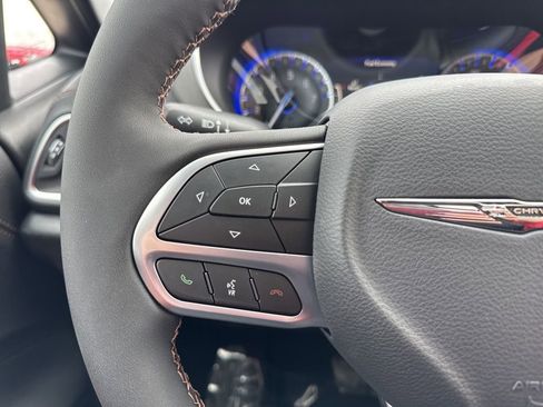 New 2026 Chrysler Pacifica Pinnacle AWD/4WD image 16