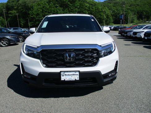 Certified 2023 Honda Passport EX-L image 2