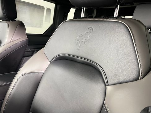 New 2025 Ford Bronco Outer Banks w/ Sasquatch Package image 17