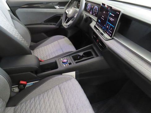 New 2025 Volkswagen Tiguan S image 26