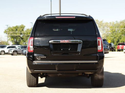 Used 2015 GMC Yukon Denali w/ Premium Package AWD/4WD image 6