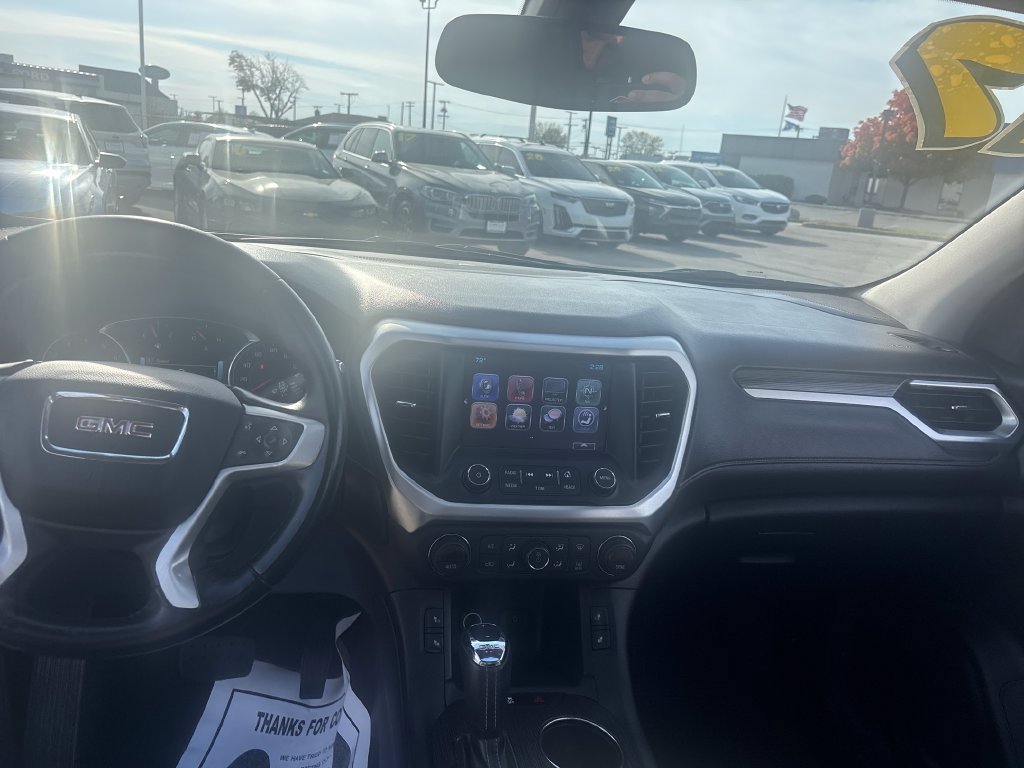 Used 2017 GMC Acadia SLT FWD image 17
