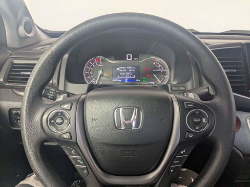 Used 2022 Honda Ridgeline Sport image 16