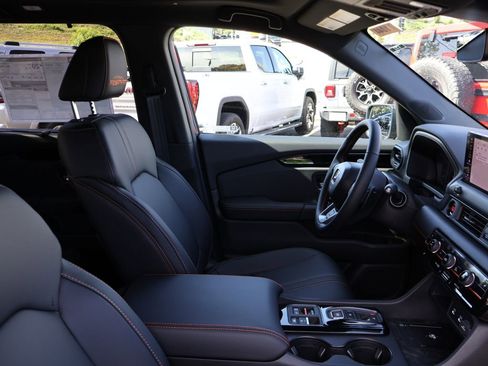 New 2026 Honda Pilot TrailSport image 8